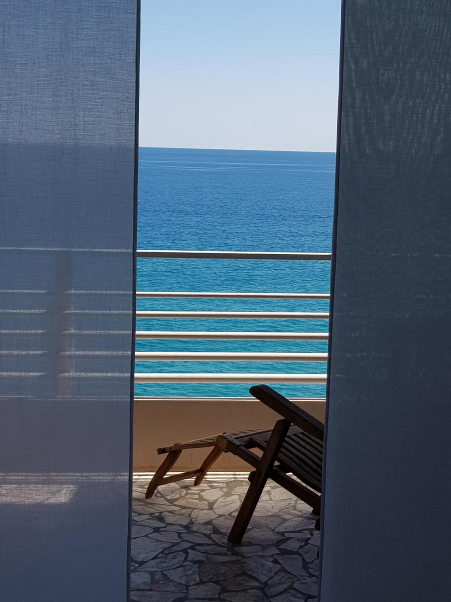 Menton Front Bord De Mer Cote D'Azur Florentina Sea View French Riviera Proche Monaco Montecarlo Superb Studio Exterior foto